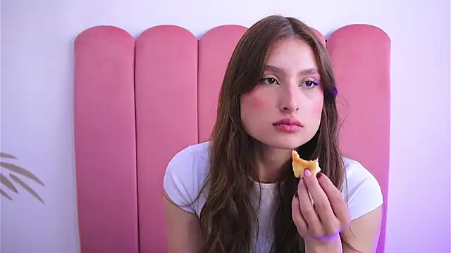 Daisha Riley online show from 21, 1, 2025