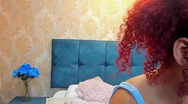 Snapshot of CintiaWalker chatting on 10, 1, 2025 CintiaWalker online show from 10, 1, 2025