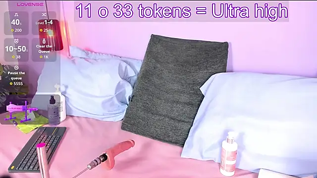 Snapshot of Little_lili19 chatting on 11, 3, 2026 Little lili19 online show from 11, 3, 2026