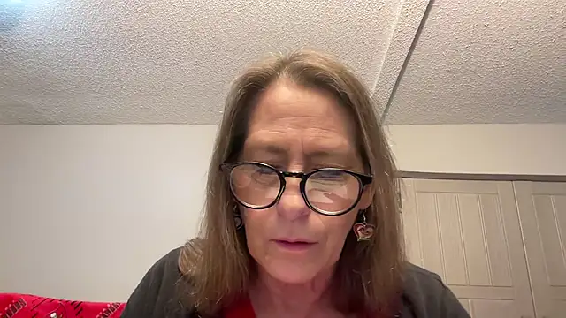 Snapshot of Keywest_Kate chatting on 1, 1, 2025 Keywest Kate online show from 1, 1, 2025