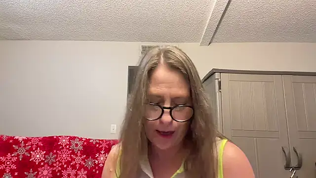 Snapshot of Keywest_Kate chatting on 3, 1, 2025 Keywest Kate online show from 3, 1, 2025