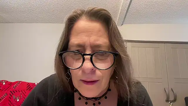 Snapshot of Keywest_Kate chatting on 4, 1, 2025 Keywest Kate online show from 4, 1, 2025