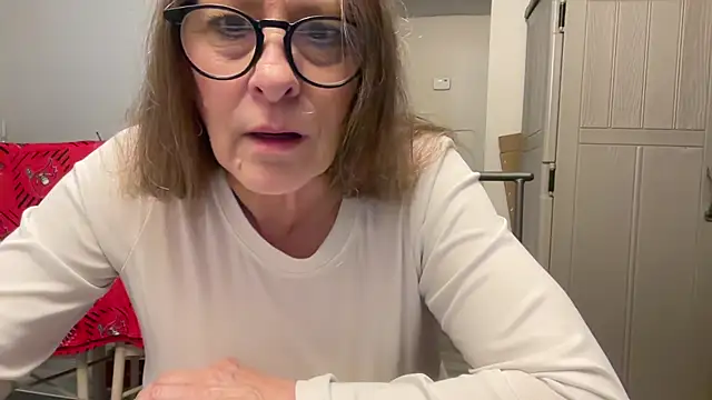 Snapshot of Keywest_Kate chatting on 7, 1, 2025 Keywest Kate online show from 7, 1, 2025