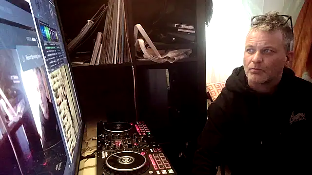 SilverandFox online show from 21, 1, 2025