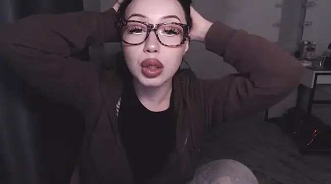 Snapshot of MoranaMissGod chatting on 6, 1, 2025 MoranaMissGod online show from 6, 1, 2025