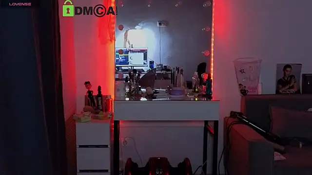 Snapshot of MoranaMissGod chatting on 18, 11, 2025 MoranaMissGod online show from 18, 11, 2025