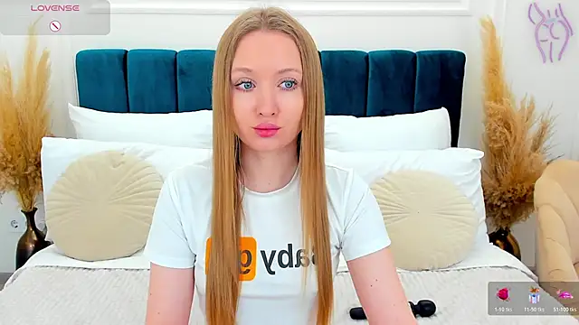 ChloeSug online show from 12, 4, 2026