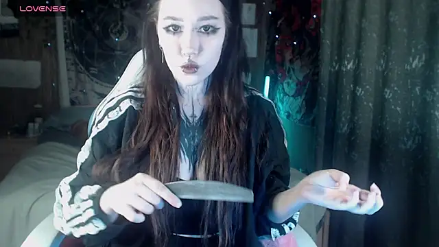 Snapshot of chloe_crystall_killer chatting on 8, 5, 2026 chloe crystall killer online show from 8, 5, 2026