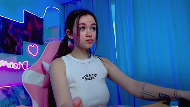 Naughty Mable online show from 2, 1, 2025