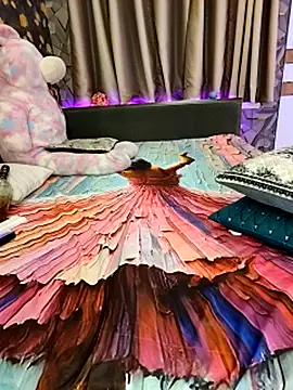 Little  Lia online show from 21, 4, 2026