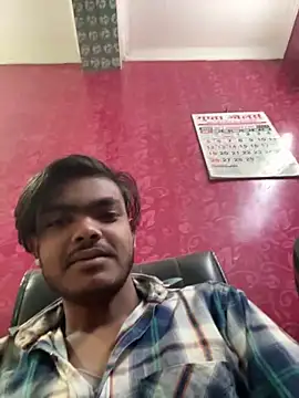 Snapshot of chotasins43 chatting on 28, 1, 2025 chotasins43 online show from 28, 1, 2025