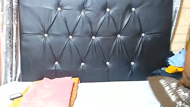 Snapshot of EROTIC_BARBIE28 chatting on 4, 7, 2026 EROTIC BARBIE28 online show from 4, 7, 2026