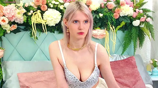 NellieLoyns online show from 20, 10, 2025