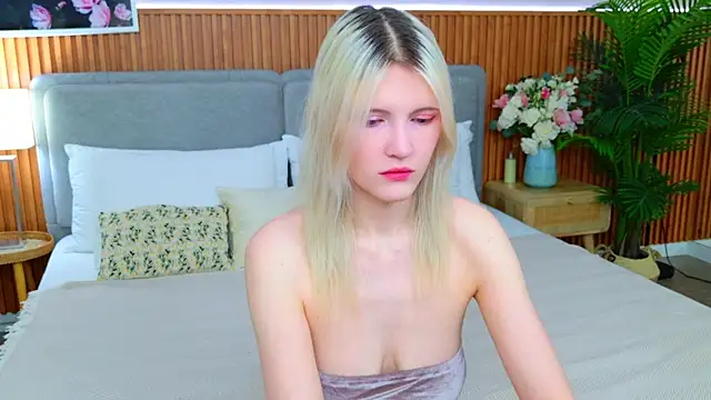 NellieLoyns online show from 18, 4, 2026