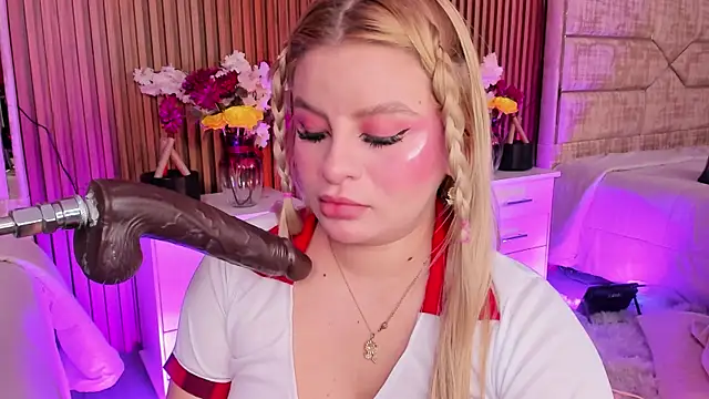 LolaAngellx online show from 24, 3, 2026