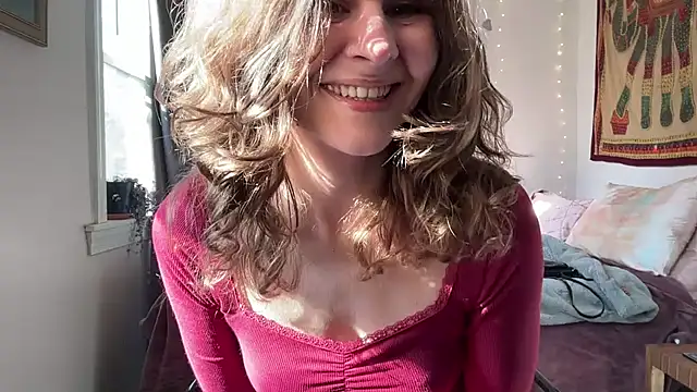 Snapshot of leahsparkles chatting on 21, 2, 2025 leahsparkles online show from 21, 2, 2025