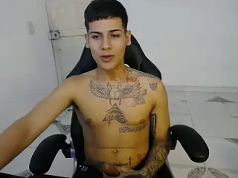 Clyde019 online show from 2, 1, 2025