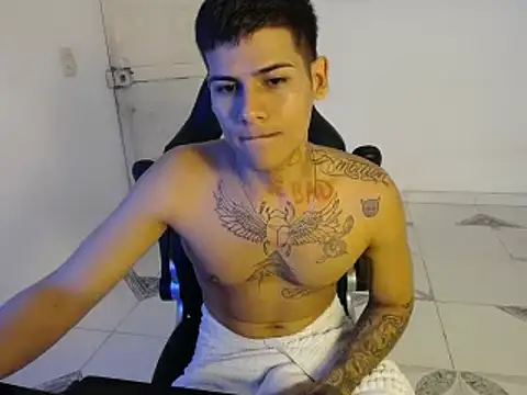 Clyde019 online show from 3, 1, 2025