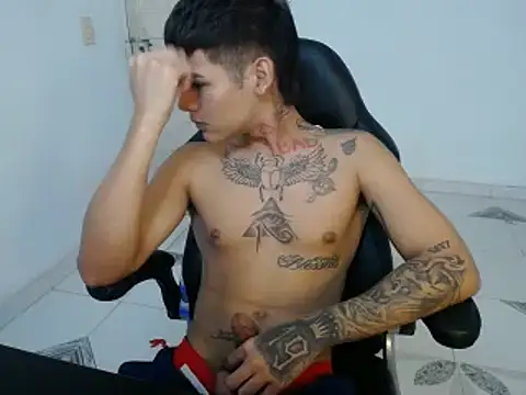 Clyde019 online show from 7, 1, 2025