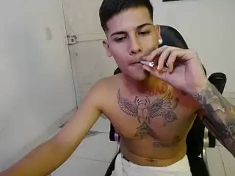 Clyde019 online show from 20, 1, 2025