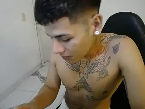 Clyde019 online show from 21, 1, 2025