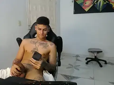 Clyde019 online show from 7, 2, 2025