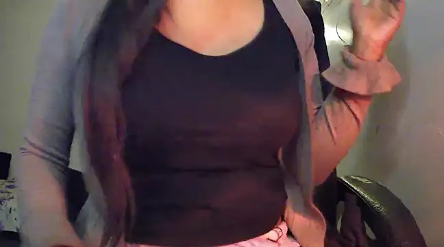 Snapshot of J_kaur chatting on 25, 1, 2025 J kaur online show from 25, 1, 2025