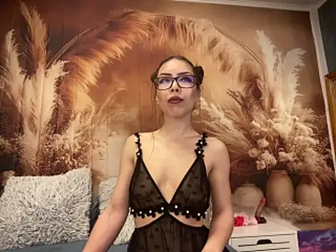 EmaLowe online show from 22, 3, 2026