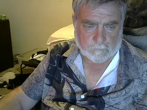 Snapshot of viejo_oso chatting on 19, 9, 2025 viejo oso online show from 19, 9, 2025