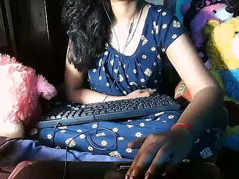 Half Girlfriend  online show from 18, 10, 2025