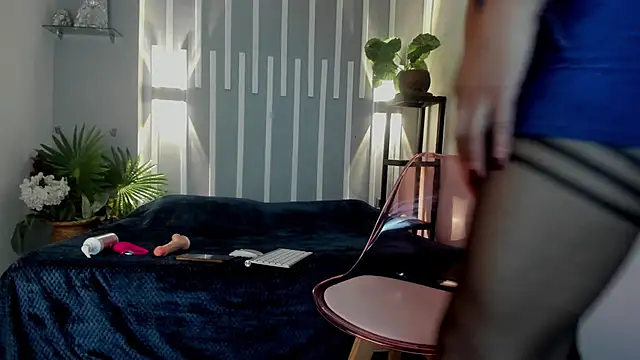 Samantha  cooper online show from 7, 3, 2025