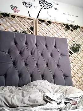 Mia WAll online show from 27, 12, 2024