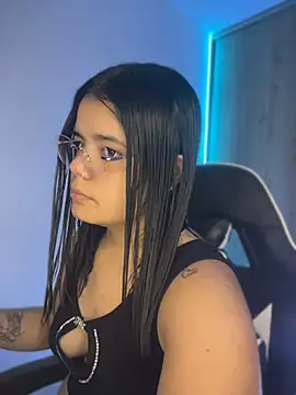 pretty angela1 online show from 9, 4, 2026