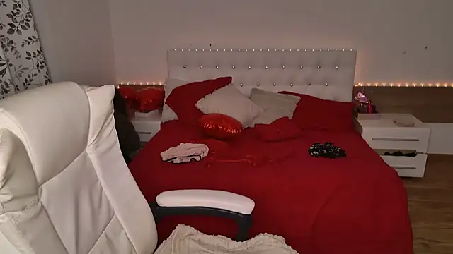 StellaFrost online show from 1, 3, 2025