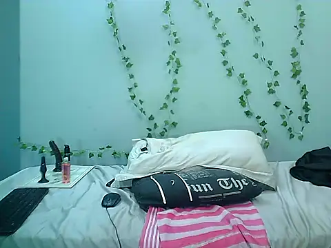 TAMARADEEXXL1989 online show from 30, 12, 2024