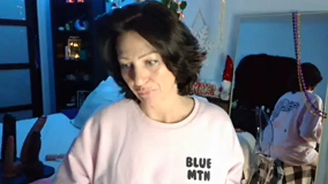 AlessasRoom online show from 5, 12, 2025