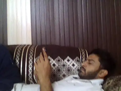 indihotguy online show from 8, 4, 2026