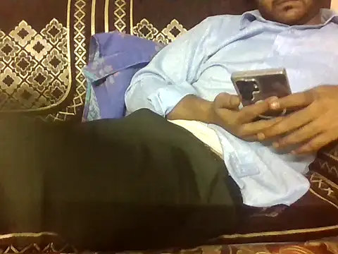 Snapshot of indihotguy chatting on 11, 5, 2026 indihotguy online show from 11, 5, 2026