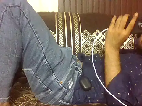 Snapshot of indihotguy chatting on 14, 5, 2026 indihotguy online show from 14, 5, 2026