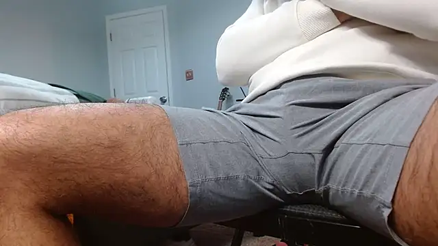 Snapshot of MrLatinKing chatting on 4, 1, 2025 MrLatinKing online show from 4, 1, 2025