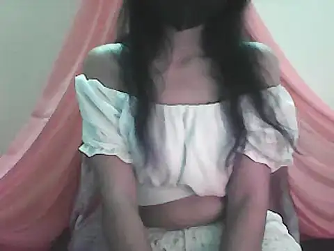 Snapshot of roseofvenom chatting on 7, 1, 2025 roseofvenom online show from 7, 1, 2025