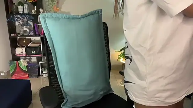 roseofvenom online show from 4, 2, 2026