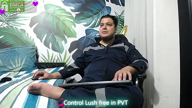 Snapshot of narendra_dayaramm chatting on 7, 3, 2025 narendra dayaramm online show from 7, 3, 2025