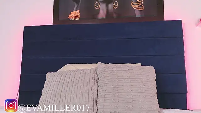 Snapshot of eva_miller7 chatting on 4, 4, 2026 eva miller7 online show from 4, 4, 2026