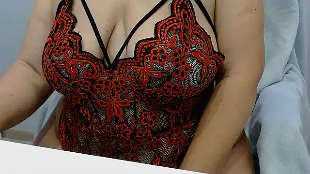 Betty2u online show from 7, 11, 2025