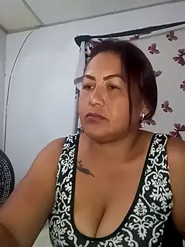 Snapshot of Abigail_BigTits chatting on 6, 3, 2025 Abigail BigTits online show from 6, 3, 2025