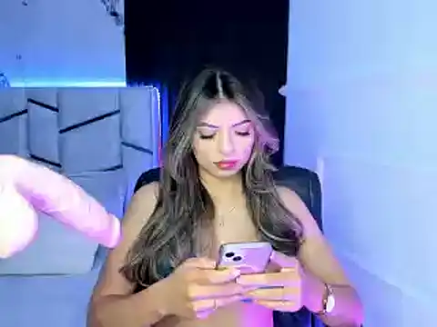 Snapshot of daniiphoeniixx chatting on 7, 2, 2025 daniiphoeniixx online show from 7, 2, 2025