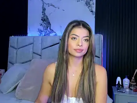 Snapshot of daniiphoeniixx chatting on 24, 2, 2025 daniiphoeniixx online show from 24, 2, 2025