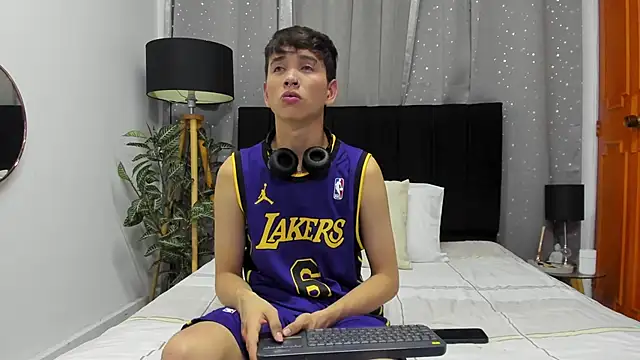 Brian-Ausslos online show from 5, 1, 2025