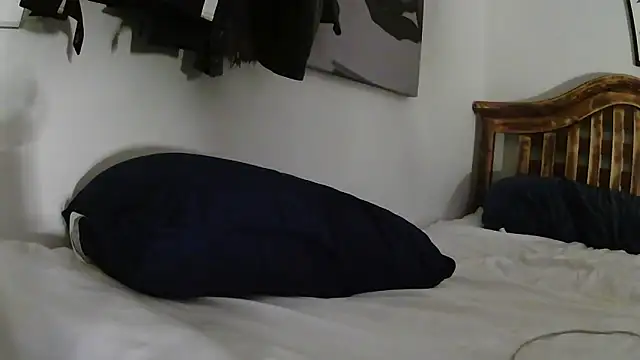 Snapshot of bjay1210 chatting on 8, 2, 2025 bjay1210 online show from 8, 2, 2025